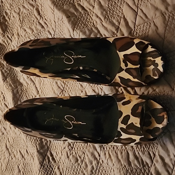 Jessica Simpson peeptoe Leopard platform heels - Picture 3 of 13